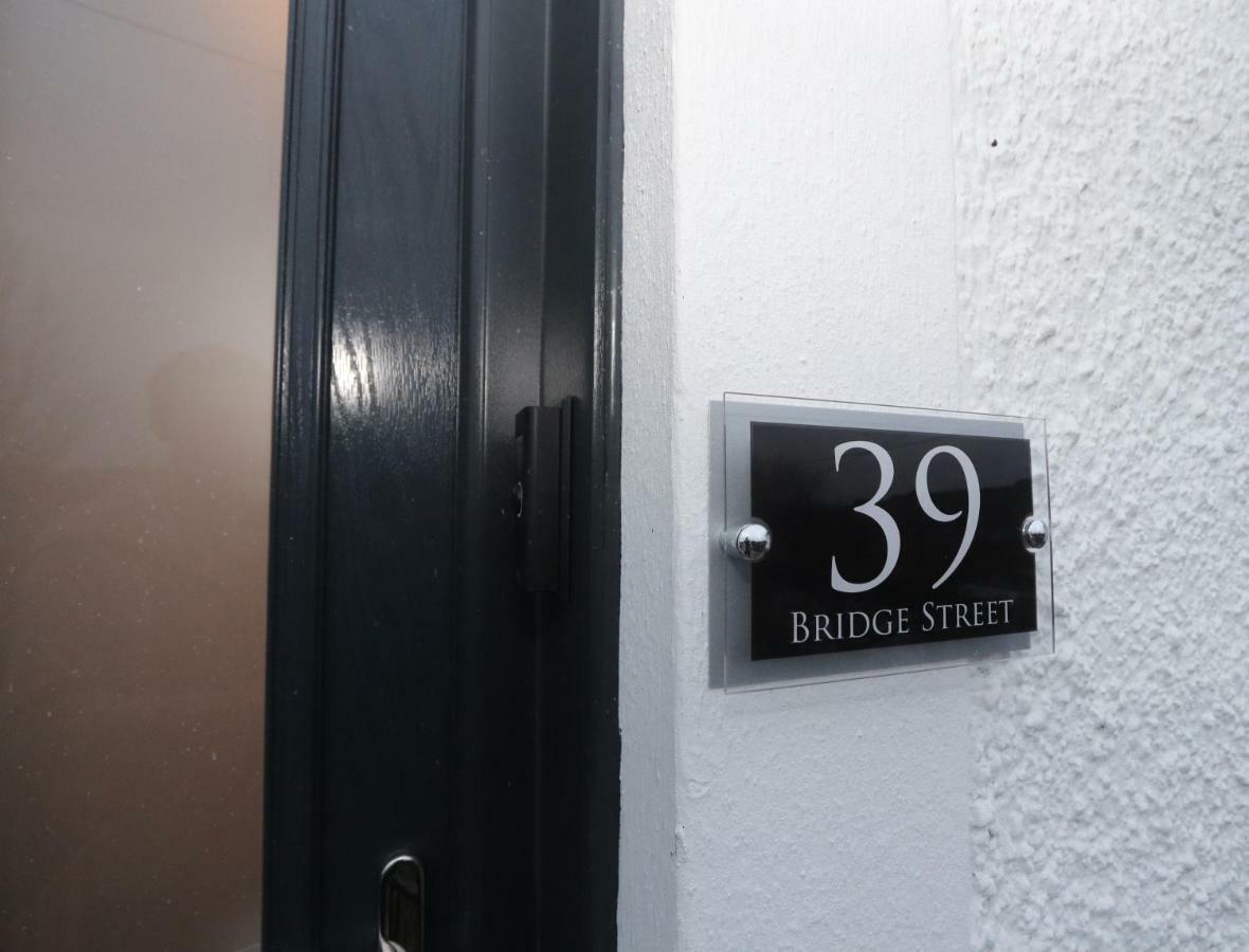 Dollar Apartments-39 Bridge Street エクステリア 写真